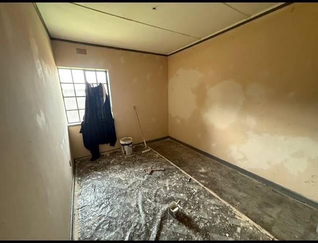 3 BEDROOM HOUSE FOR SALE IN VANDERBIJLPARK CW 5